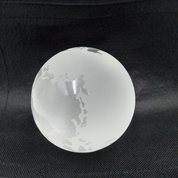 World Globe Art Glass Paperweight Frosted Clear Glass Earth - Picture 9 of 12